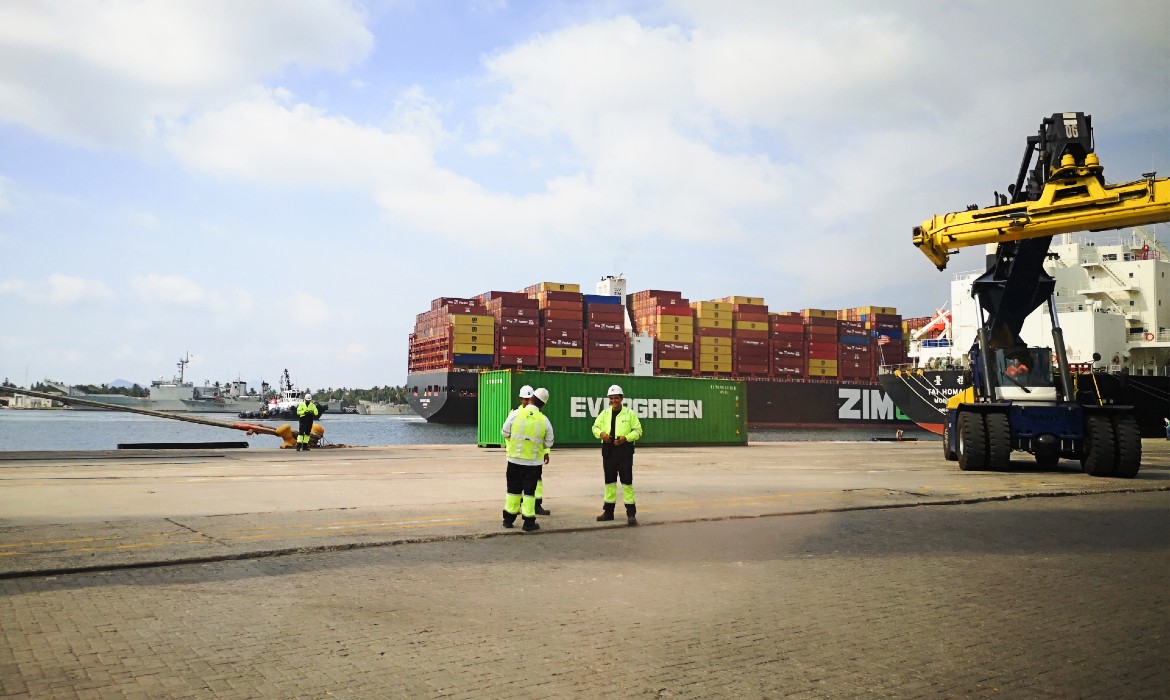 Puerto-de-Manzanillo-contenedores-edr.jpg